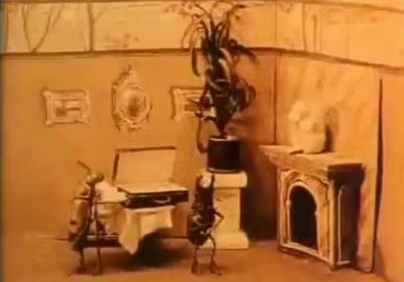 The Cameraman's Revenge (1912)
